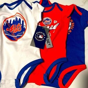General Merchandise Mets bodysuit white orange blue logo top new size 0-3 months